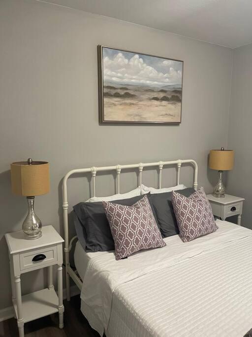 The Bernice - 2 Bedroom Apt In Quilt Town, Usa Hamilton Экстерьер фото