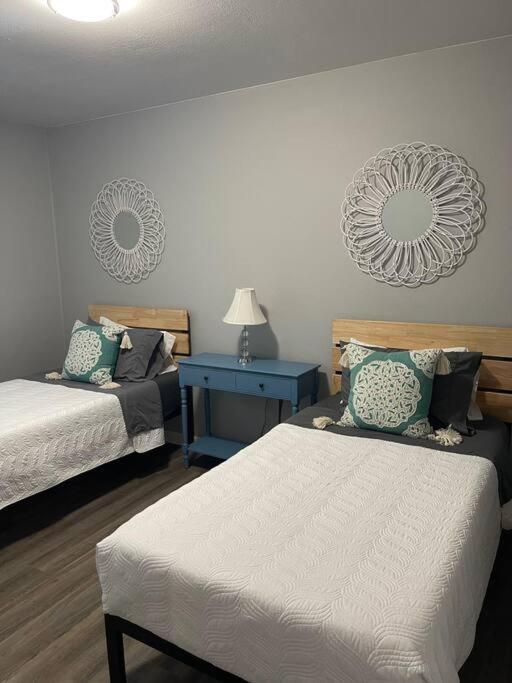 The Bernice - 2 Bedroom Apt In Quilt Town, Usa Hamilton Экстерьер фото